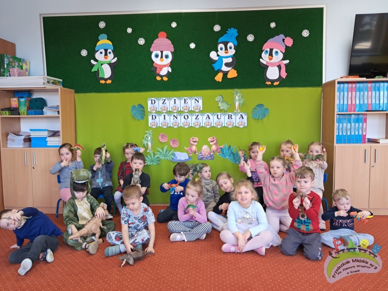 Obrazek wyróźniający wpis U „Smerfów” – Dzień Dinozaura