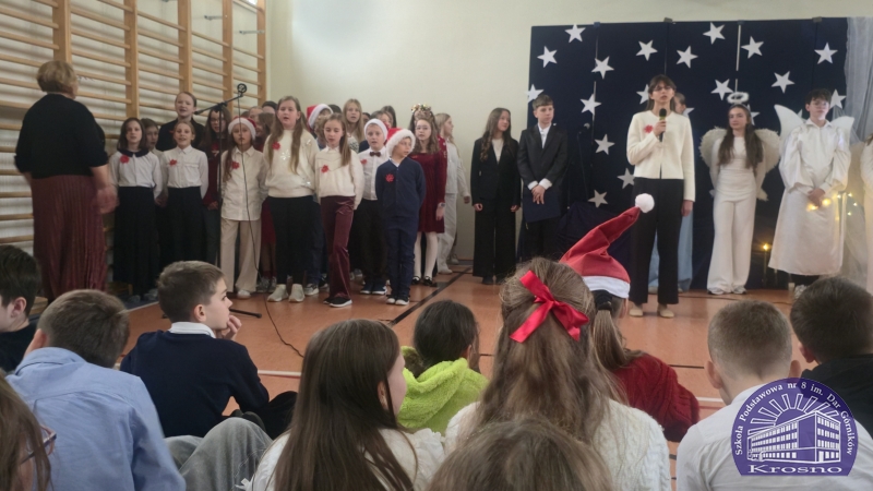 Apel świąteczny klas I-III i IV-VIII