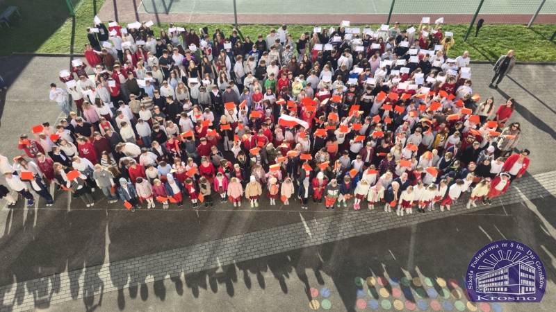 „Szkoła do hymnu”