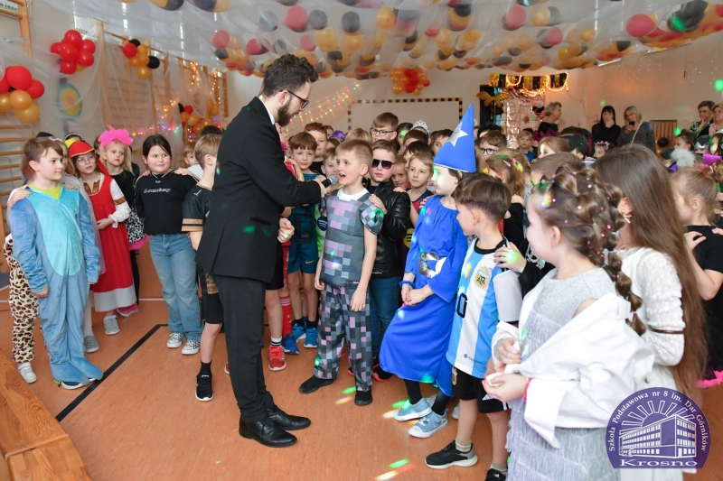 Zabawa karnawałowa w klasach I-III