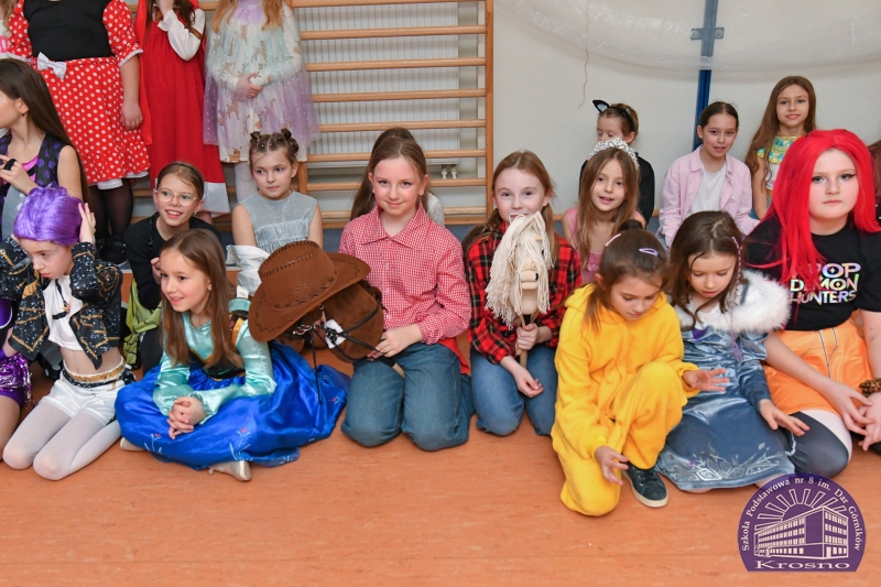 Zabawa karnawałowa w klasach I-III