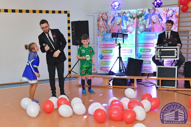 Zabawa karnawałowa w klasach I-III