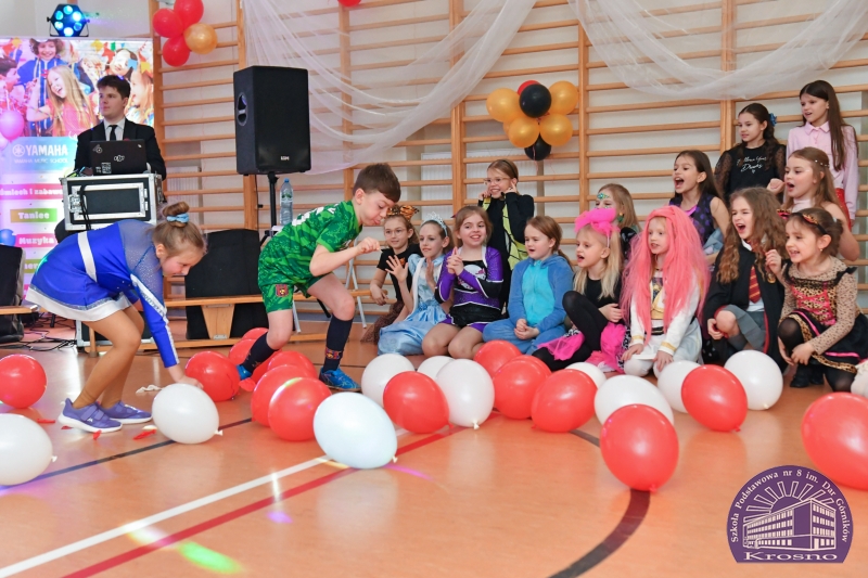 Zabawa karnawałowa w klasach I-III