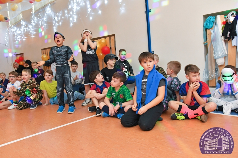 Zabawa karnawałowa w klasach I-III