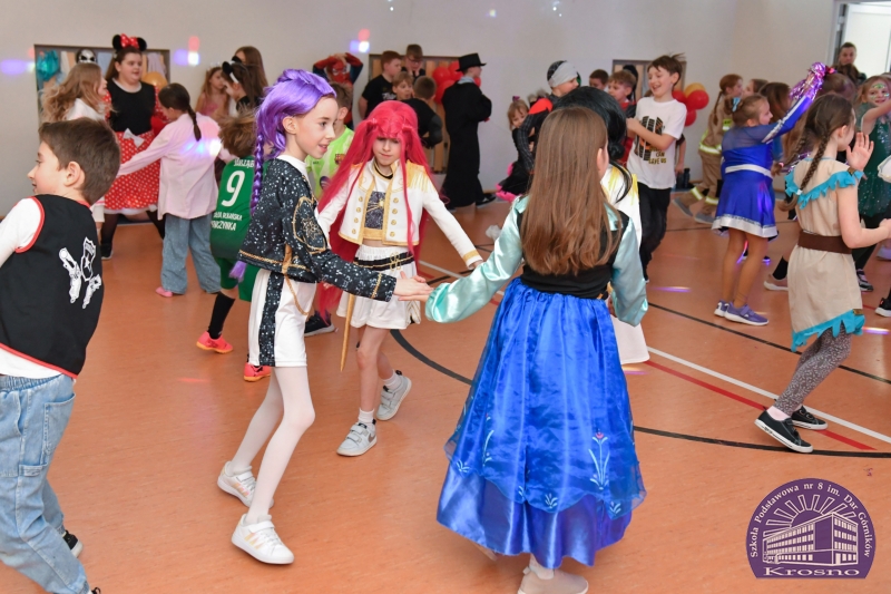 Zabawa karnawałowa w klasach I-III