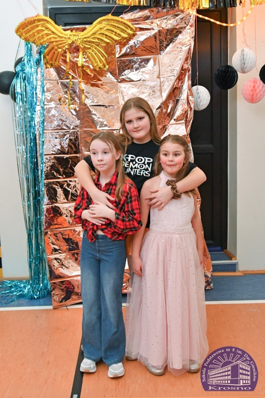 Zabawa karnawałowa w klasach I-III