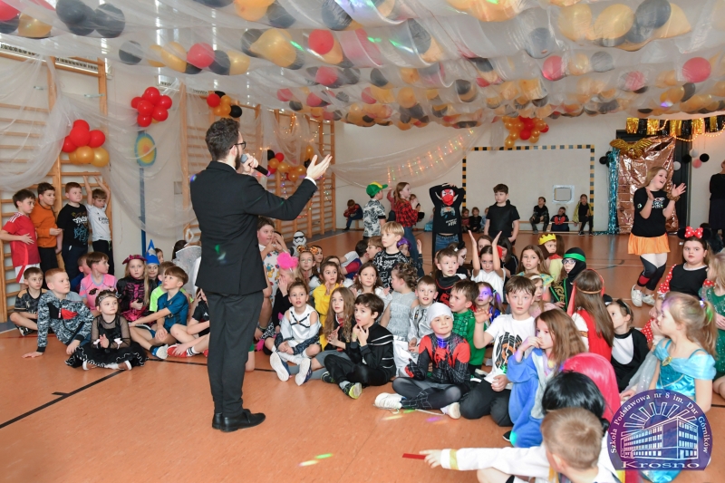 Zabawa karnawałowa w klasach I-III