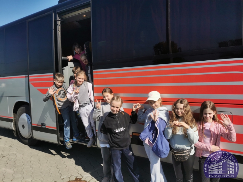 Klasy trzecie na zielonej szkole w Krynicy Zdroju