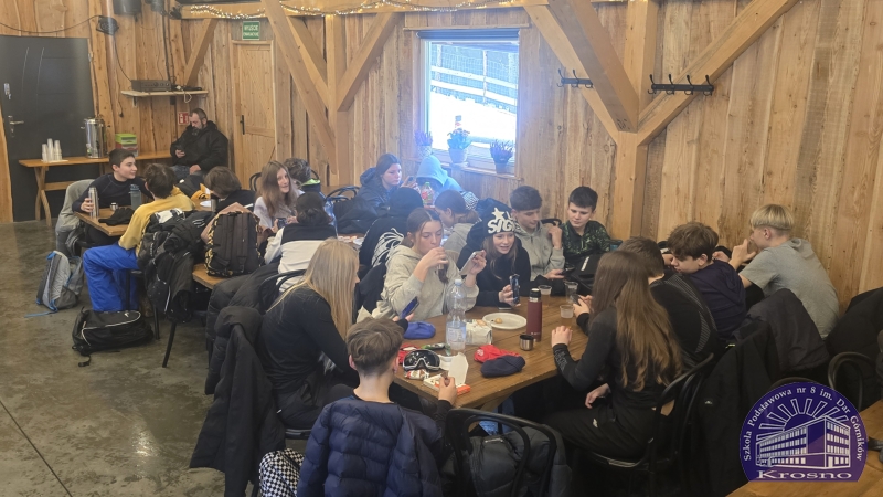 Zimowa przygoda klasy 7a w Pstrągowej