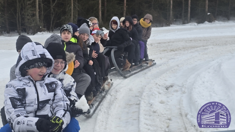 Zimowa przygoda klasy 7a w Pstrągowej