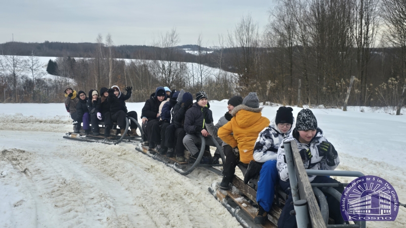 Zimowa przygoda klasy 7a w Pstrągowej